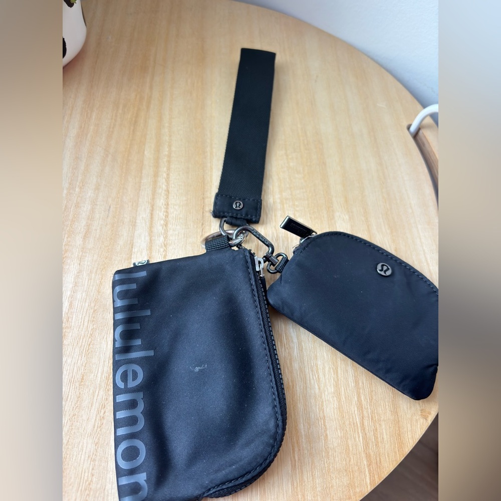 lululemon dual pouch wristlet